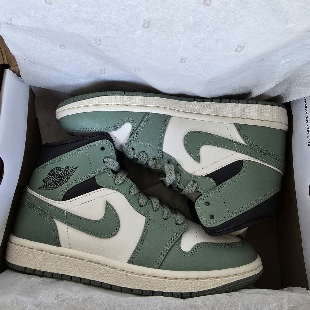 Jordan 1 Mid Sail/Jade Smoke Anthracite Size 6W Women's Sneakers